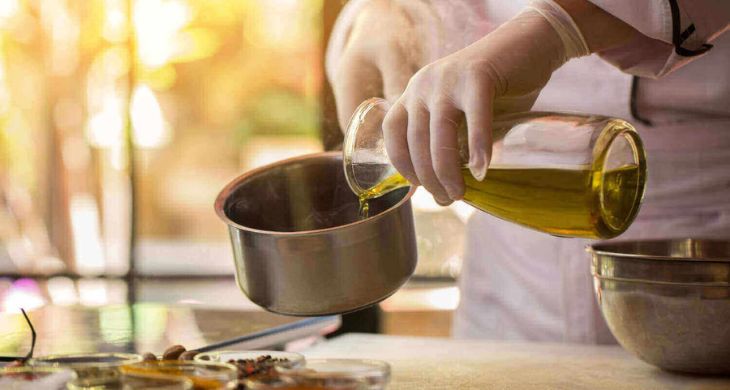 Why Ajanta Soya Limited is the Best Oil for Indian Cooking